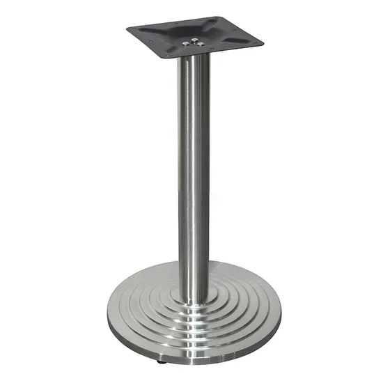 Base de mesa de restaurante con escalón compuesto revestido de acero inoxidable