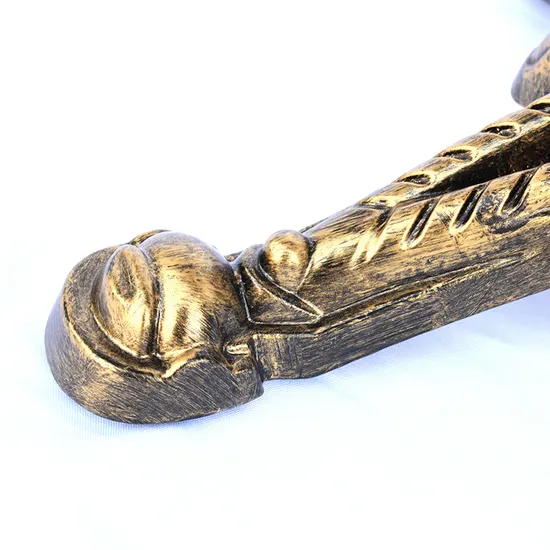 Pata de mesa de centro de hierro fundido de bronce con garra de tigre decorada