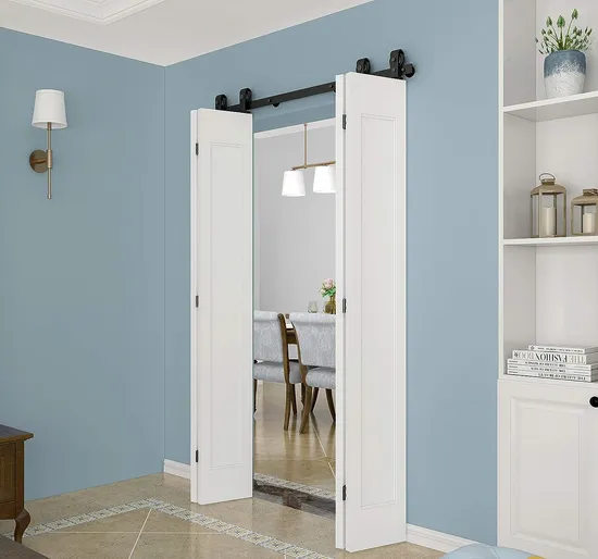 Bend Design Soporte de montaje en pared de metal para puertas dobles de madera - Kit de herrajes para puertas corredizas de granero plegables con fácil instalación