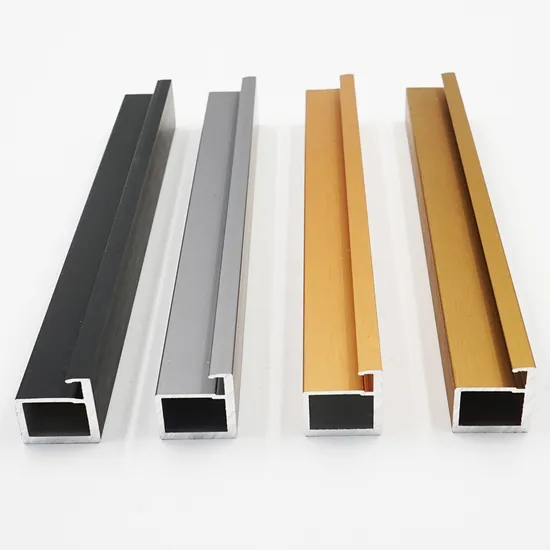 Puerta batiente de vidrio con marco de aluminio para vestidor