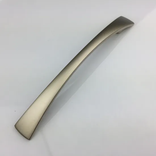 Hardware de muebles Arco de aleación de zinc Cepillo curvo Tirador de gabinete de cocina de níquel
