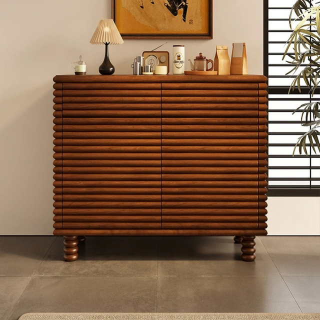 Gabinete de entrada francés vintage de madera maciza: diseño ornamentado tallado a mano para almacenamiento en el pasillo y decoración retro