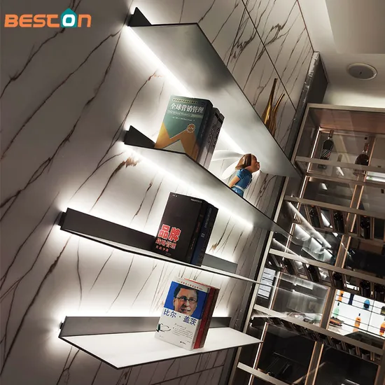 Estante de exhibición de aluminio que enciende los estantes del montaje en la pared del LED con la luz linear del LED