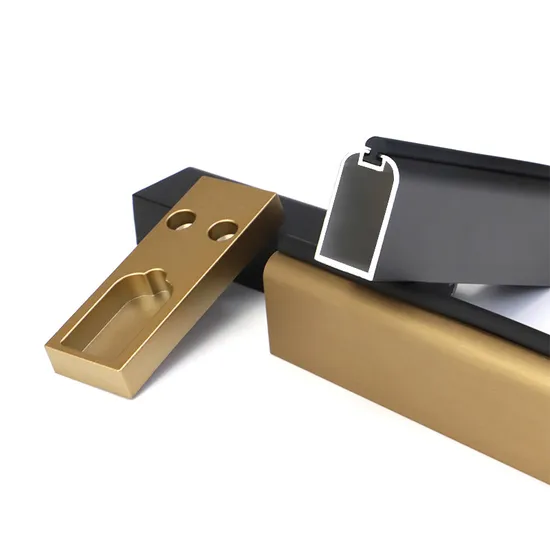 Ropa resistente de los accesorios del guardarropa de la aleación de aluminio que cuelga el armario ovalado Rod