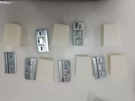 Soportes de pared para armario de cocina, colgador de gabinete, cubierta de plástico, soporte colgante Visible