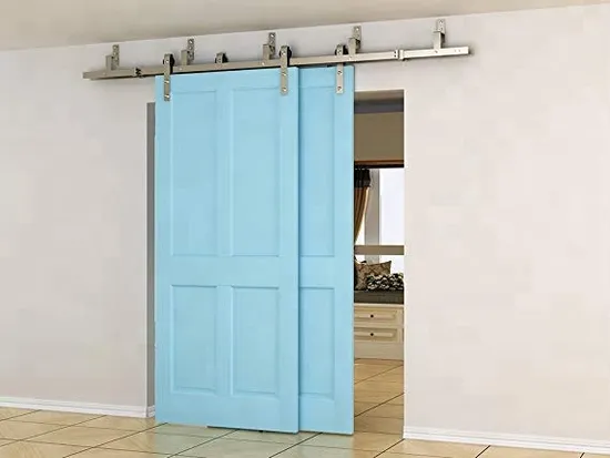 Kit de herrajes para puertas corredizas de granero de doble derivación de acero de níquel cepillado: solución elegante para interiores y armarios modernos