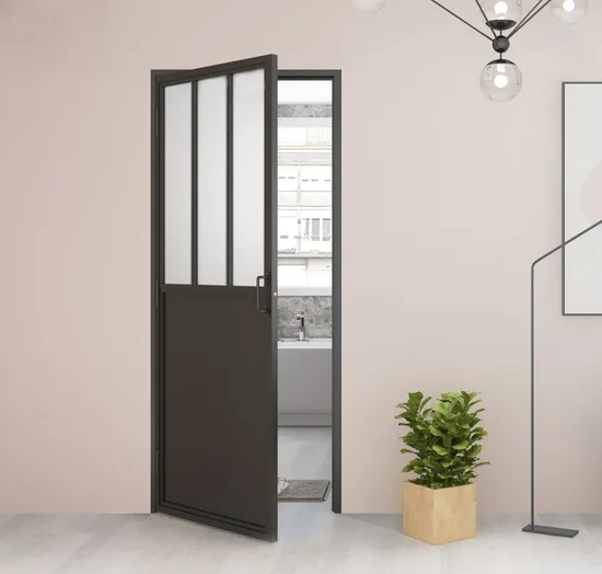 Puerta abatible de vidrio con recubrimiento de polvo negro de estilo francés con placa protectora