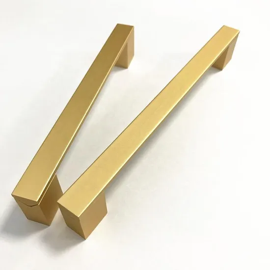 Muebles de latón, accesorios cepillados en oro, tiradores de cajón