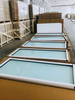Puertas interiores de marco metálico de puerta de vidrio transparente abatible de estilo francés minimalista