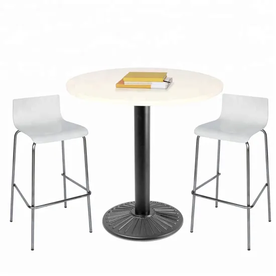 Mesa de restaurante con recubrimiento de polvo de color negro de hierro fundido con base plana grande