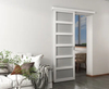 Puerta de granero corrediza de plástico 6-Lite con manija y kit de herrajes