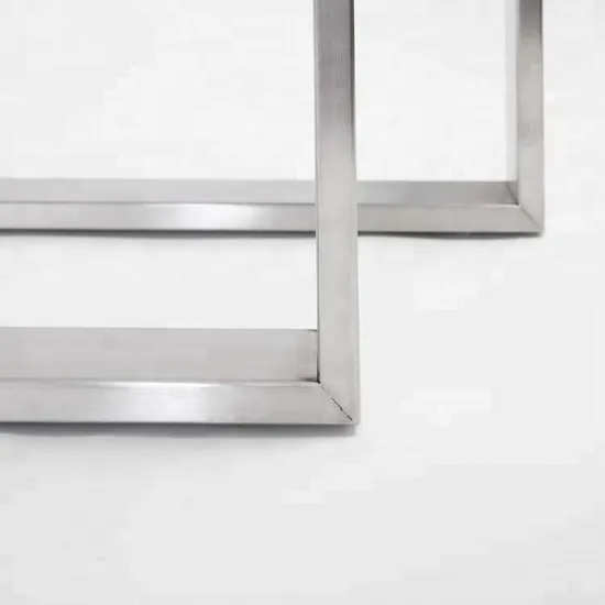 Patas de mesa de metal en forma de U cónicas al mejor precio de nueva llegada