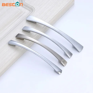 Hardware de muebles Arco de aleación de zinc Cepillo curvo Tirador de gabinete de cocina de níquel