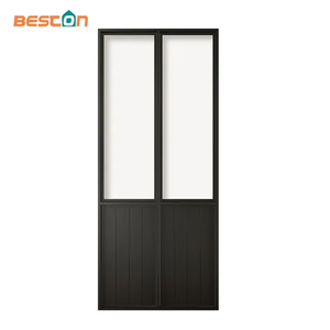 Puerta de granero de vidrio transparente con marco de acero con placa protectora para cocina