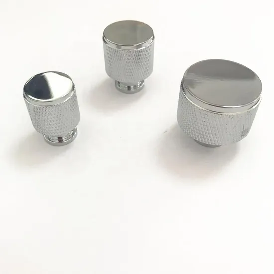 Piezas dadas vuelta CNC del OEM que trabajan a máquina el botón moleteado de aluminio por encargo de Chrome de la precisión